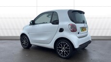 Smart EQ fortwo coupe 60kW EQ Exclusive 17kWh 2dr Auto [22kWCh] Electric Coupe
